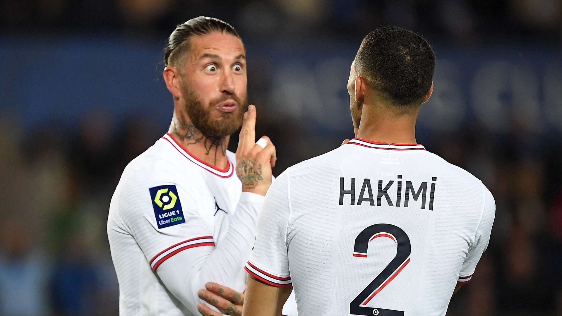 乔丹在黄蜂队的传奇地位与哈登对瓦妮莎的深情表白之间的奇妙联系